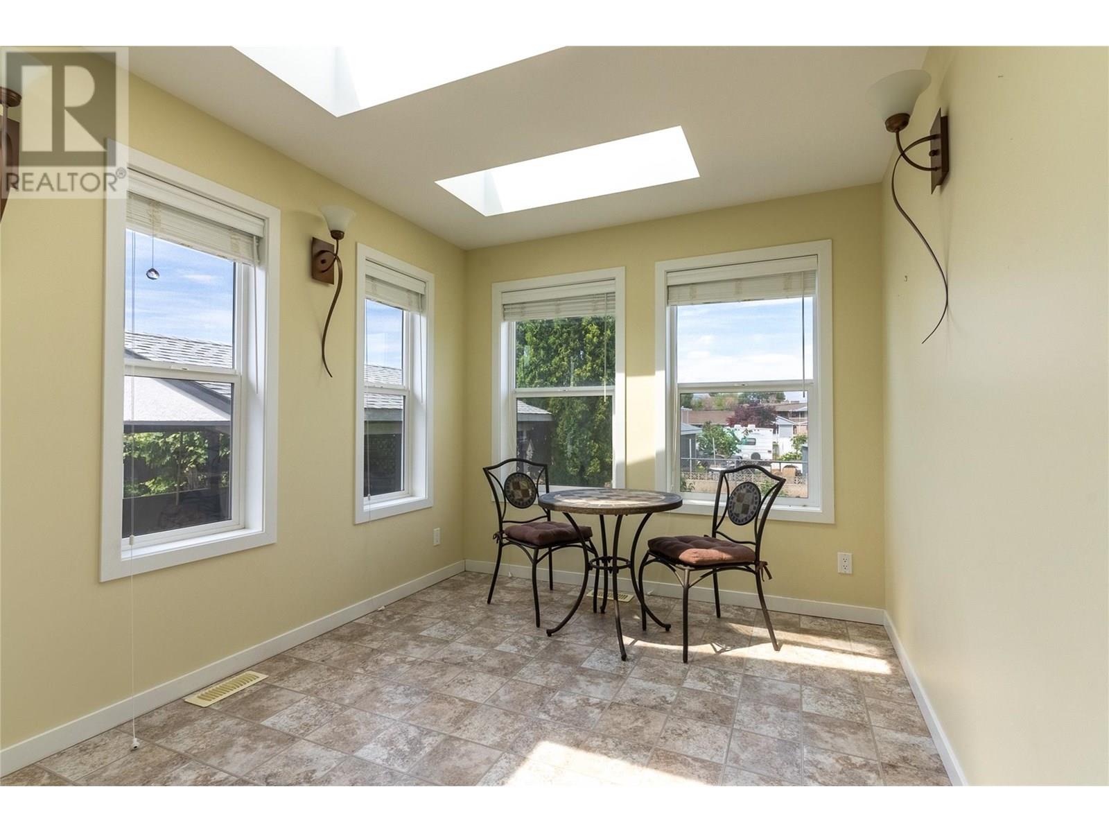 249 Chestnut Avenue, Kamloops, British Columbia  V2B 1L4 - Photo 6 - 10351833