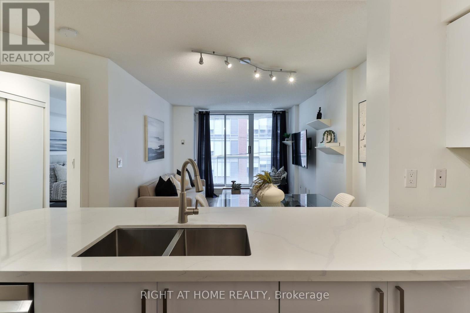 308 - 330 Adelaide Street E, Toronto, Ontario  M5A 4S9 - Photo 6 - C12179906