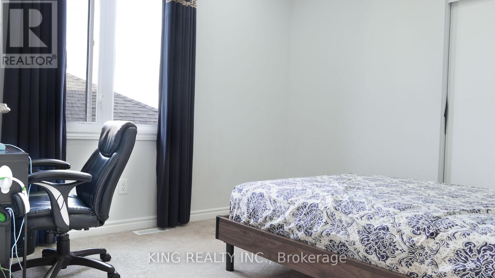 68 Baldcypress Way, Ottawa, Ontario  K2V 0N6 - Photo 17 - X12216460