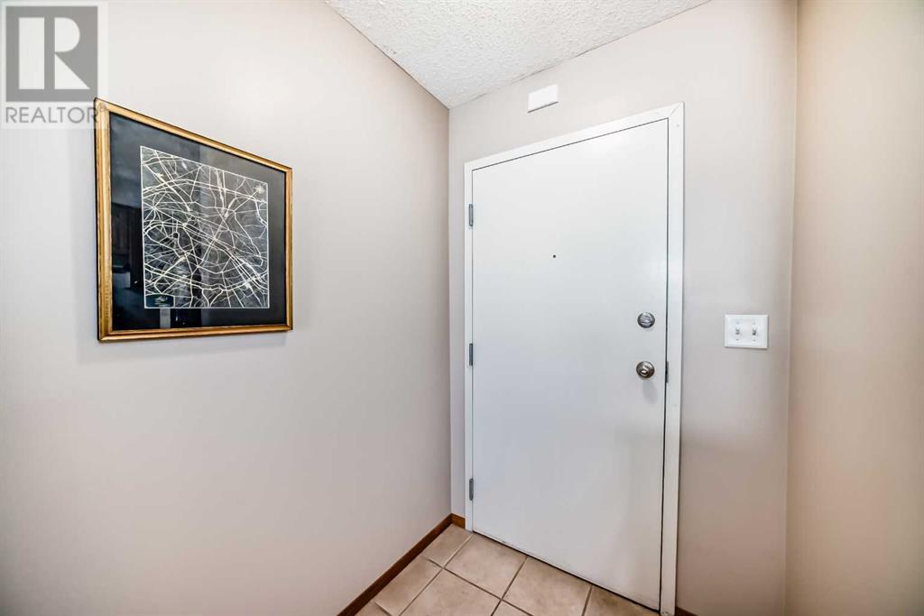 Property at 201, 92 Saddletree Court NE image 3