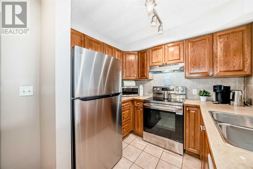 Property at 201, 92 Saddletree Court NE image 5