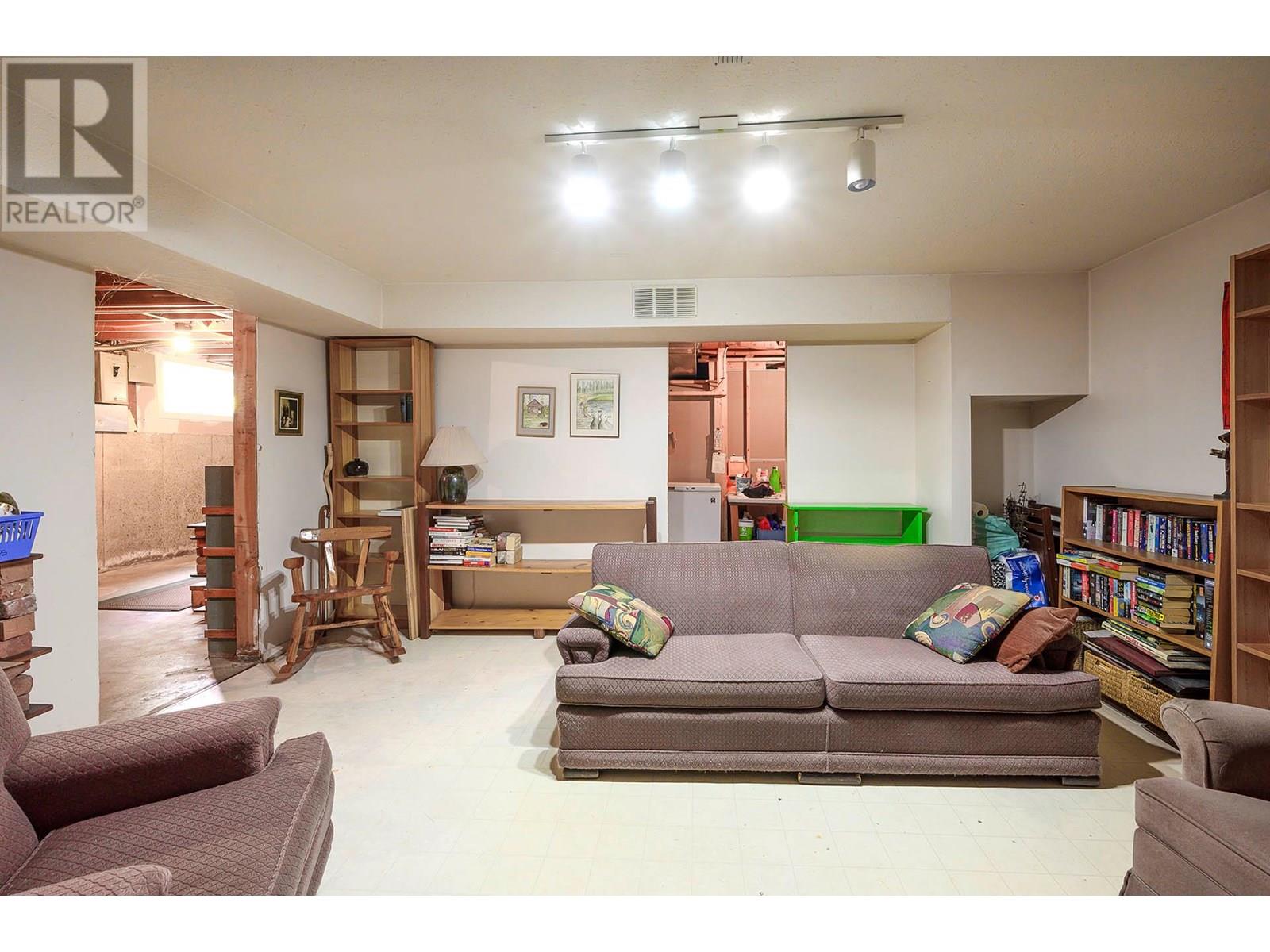 3876 Lookout Road, Kamloops, British Columbia  V1S 1Y8 - Photo 37 - 10351993