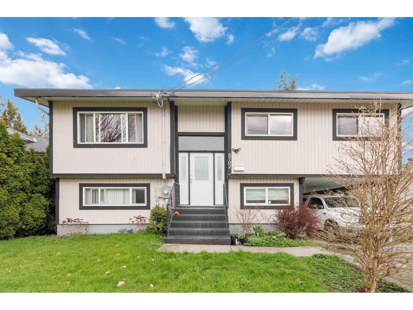 8702 BROADWAY STREET|Chilliwack Proper South, Chilliwack, British Columbia