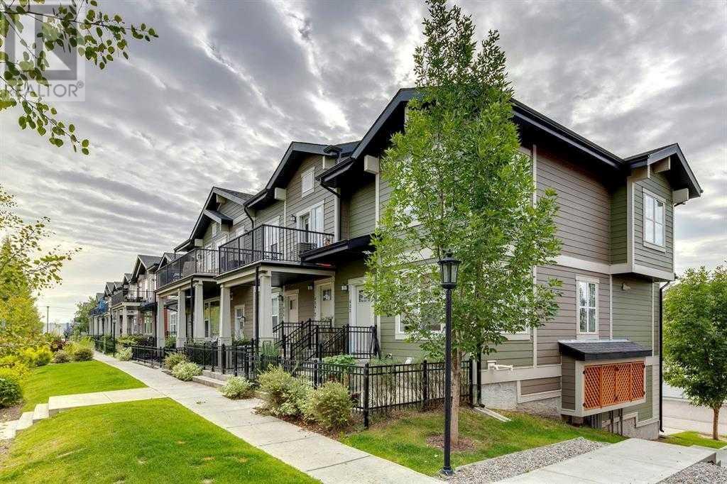 Property at 642 Cranford Walk SE image 1