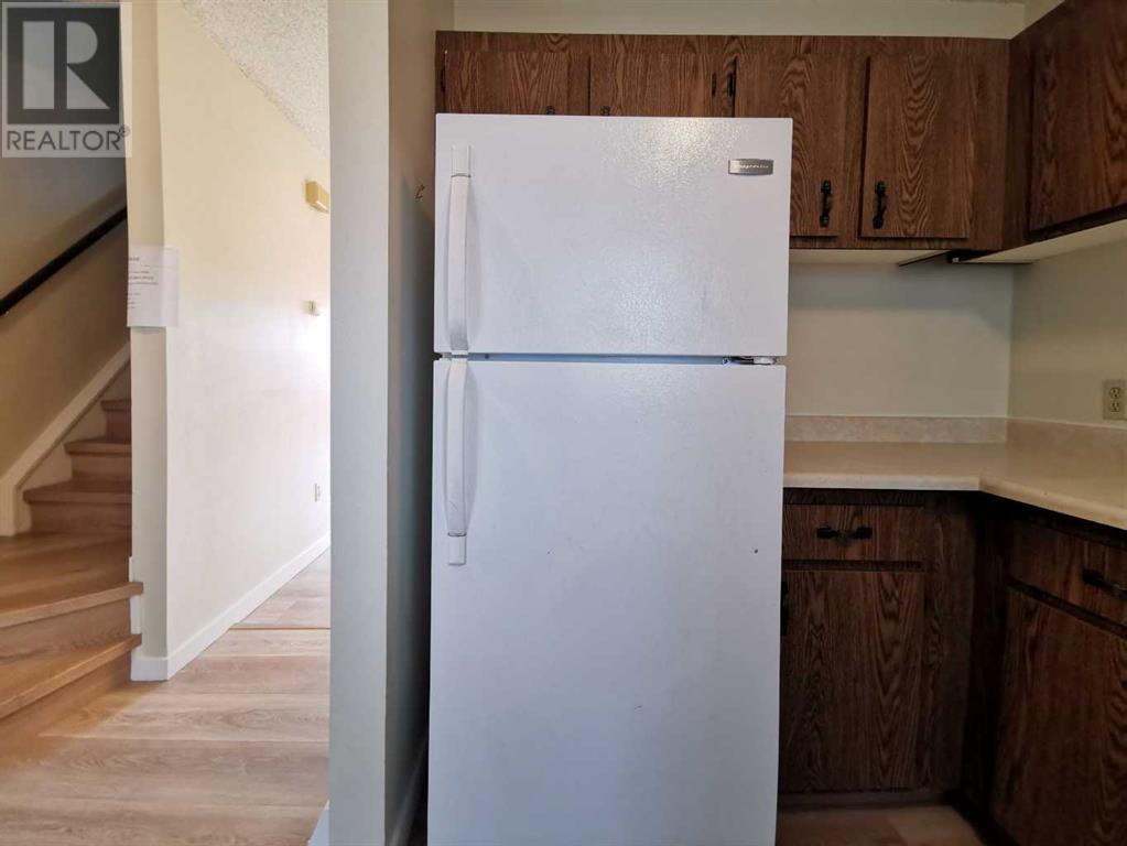 Property at 76, 2511 38 Street NE image 5