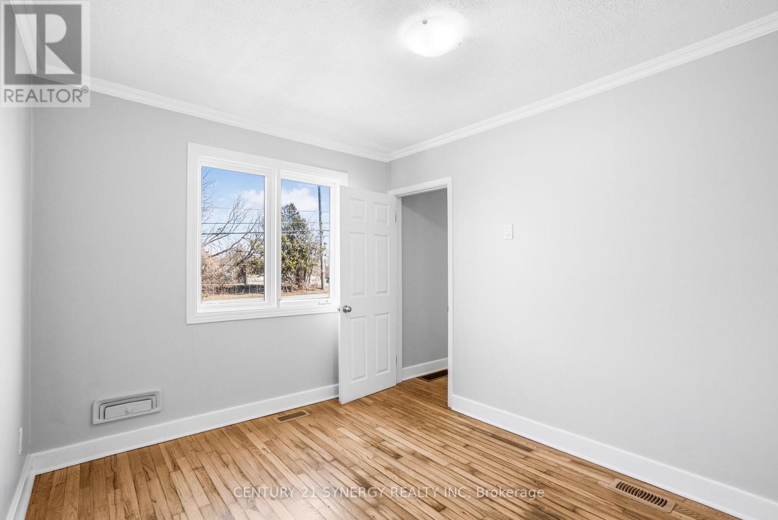 14 Johnwoods Street, Ottawa, Ontario  K2S 1B9 - Photo 10 - X12217414