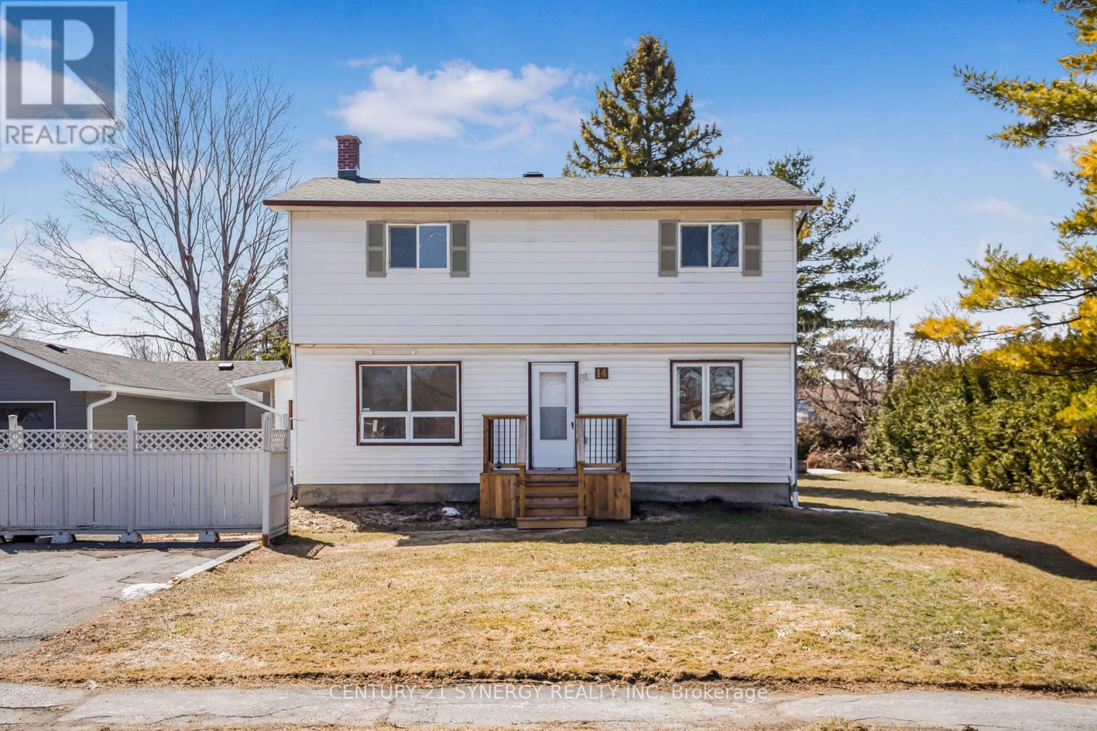 14 Johnwoods Street, Ottawa, Ontario  K2S 1B9 - Photo 2 - X12217414