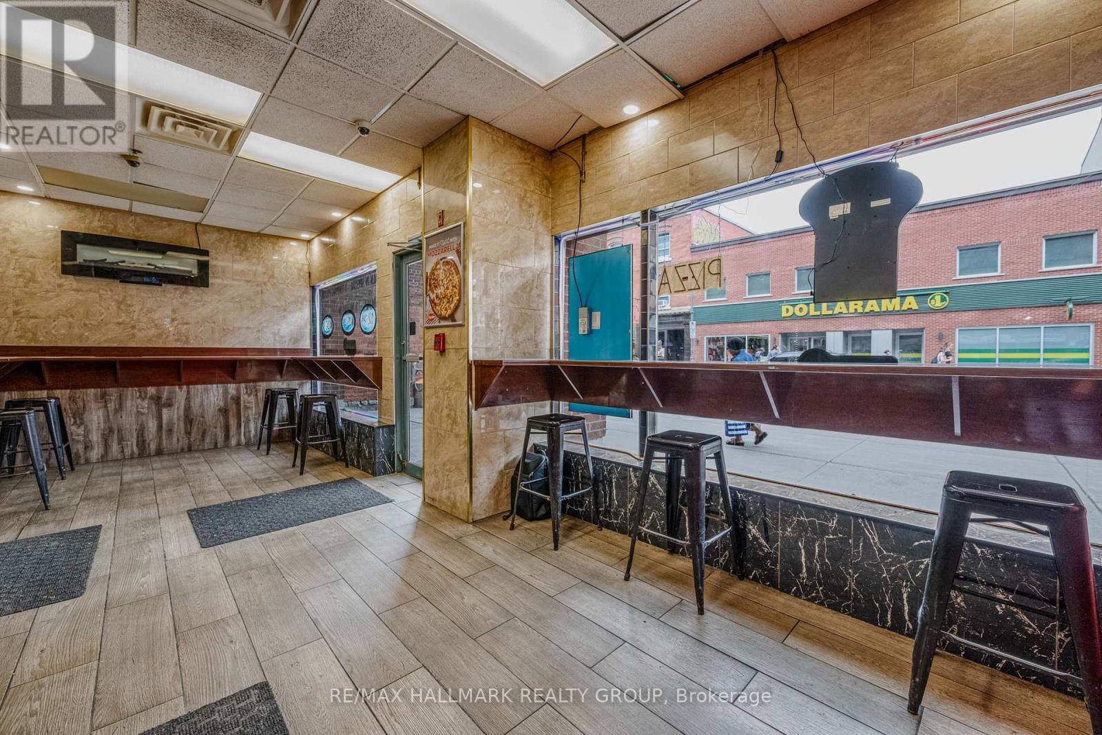 320 Bank Street, Ottawa, Ontario  K2P 1Y1 - Photo 6 - X12217447