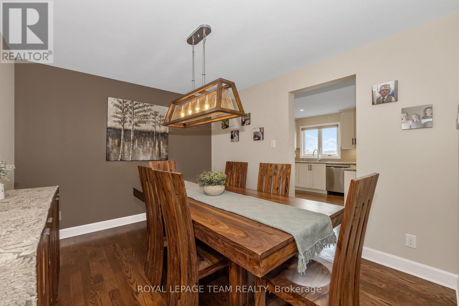 82 Porcupine Trail, Ottawa, Ontario  K0A 1T0 - Photo 16 - X12217459