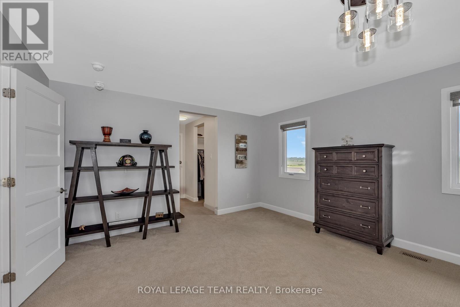 82 Porcupine Trail, Ottawa, Ontario  K0A 1T0 - Photo 23 - X12217459