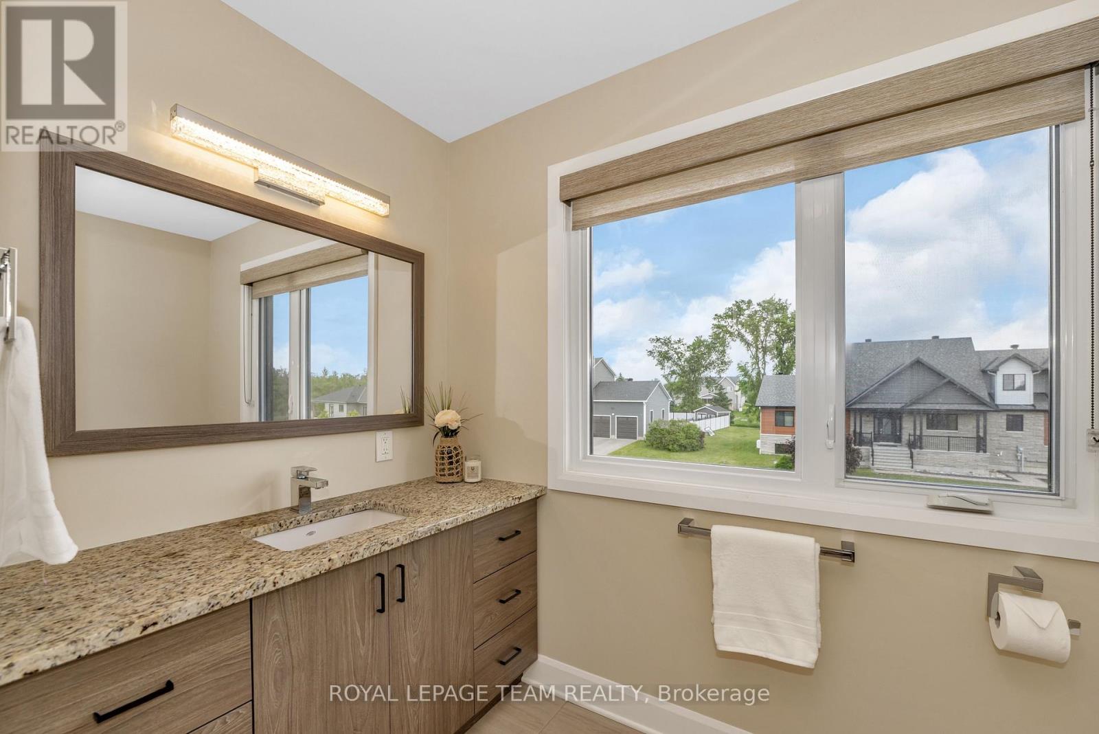 82 Porcupine Trail, Ottawa, Ontario  K0A 1T0 - Photo 26 - X12217459