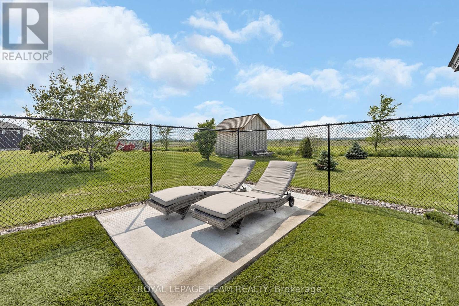 82 Porcupine Trail, Ottawa, Ontario  K0A 1T0 - Photo 42 - X12217459