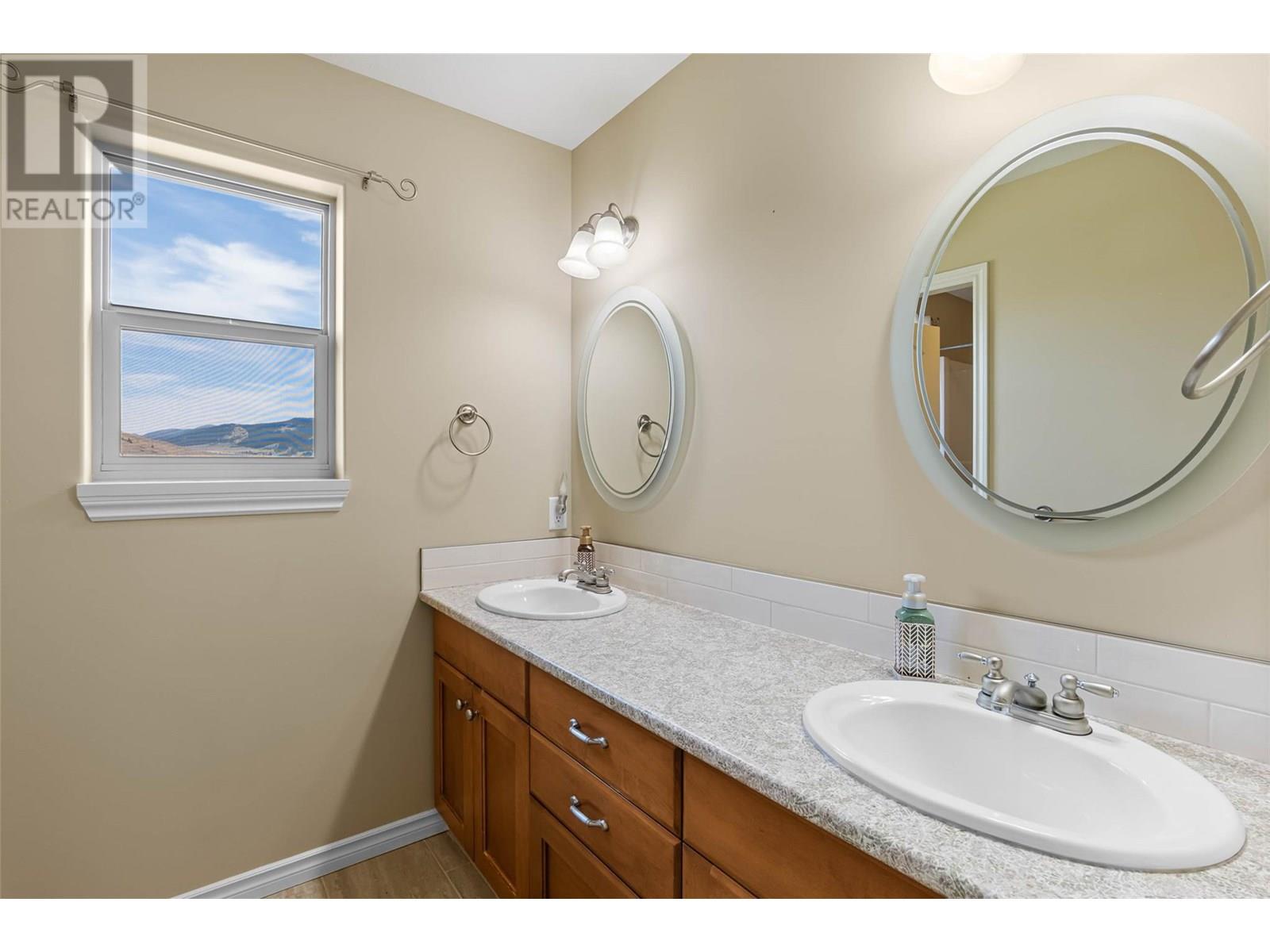 877 Quail Drive, Kamloops, British Columbia  V2B 8P2 - Photo 34 - 10351475
