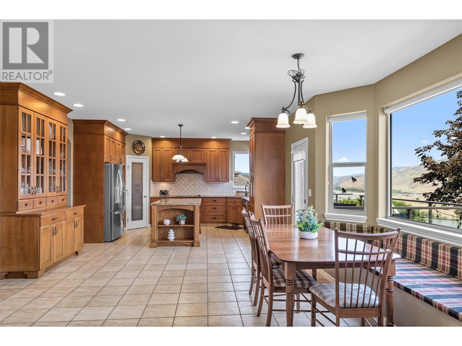 877 Quail Drive, Kamloops, British Columbia  V2B 8P2 - Photo 14 - 10351475