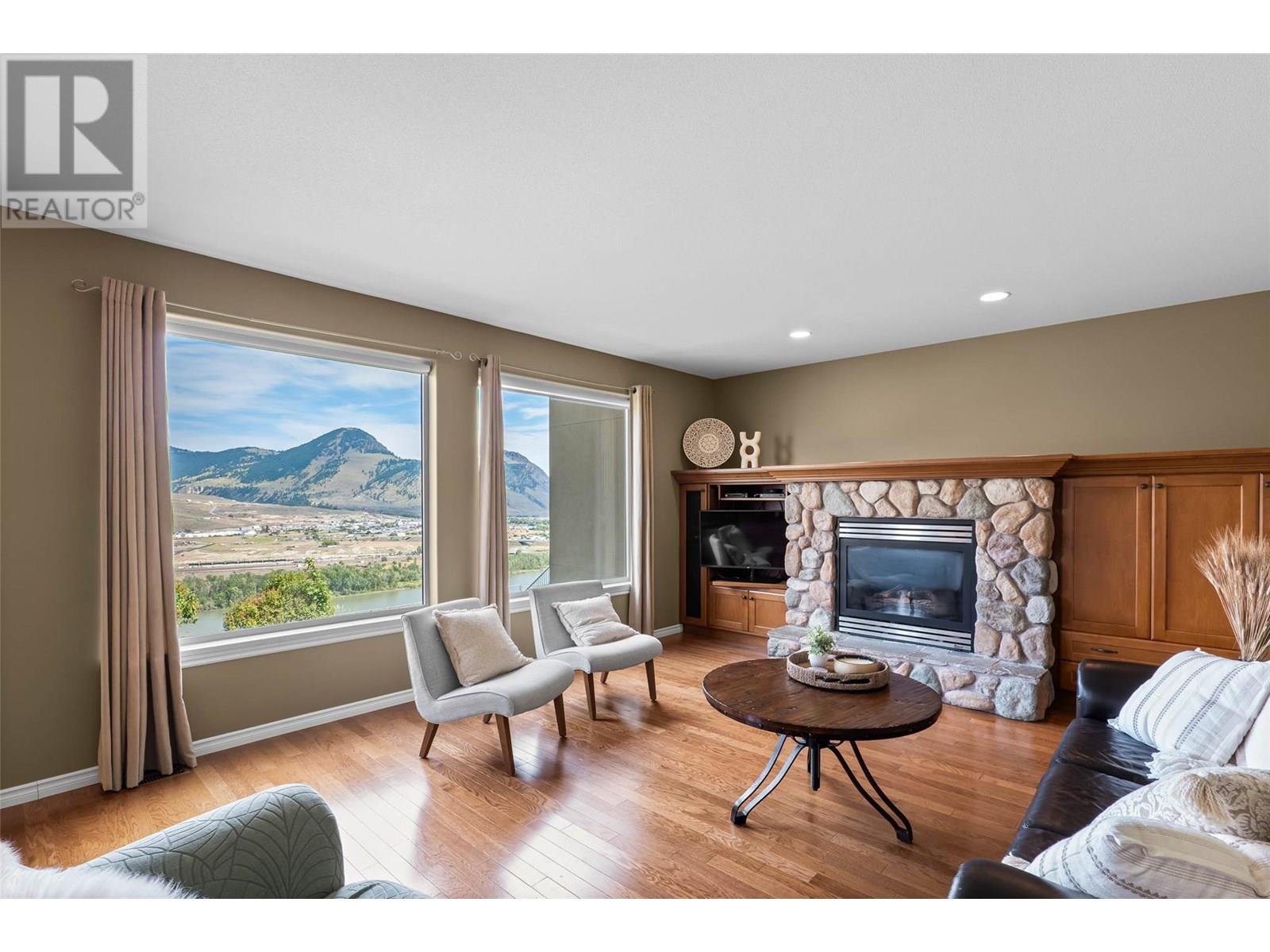 877 Quail Drive, Kamloops, British Columbia  V2B 8P2 - Photo 11 - 10351475