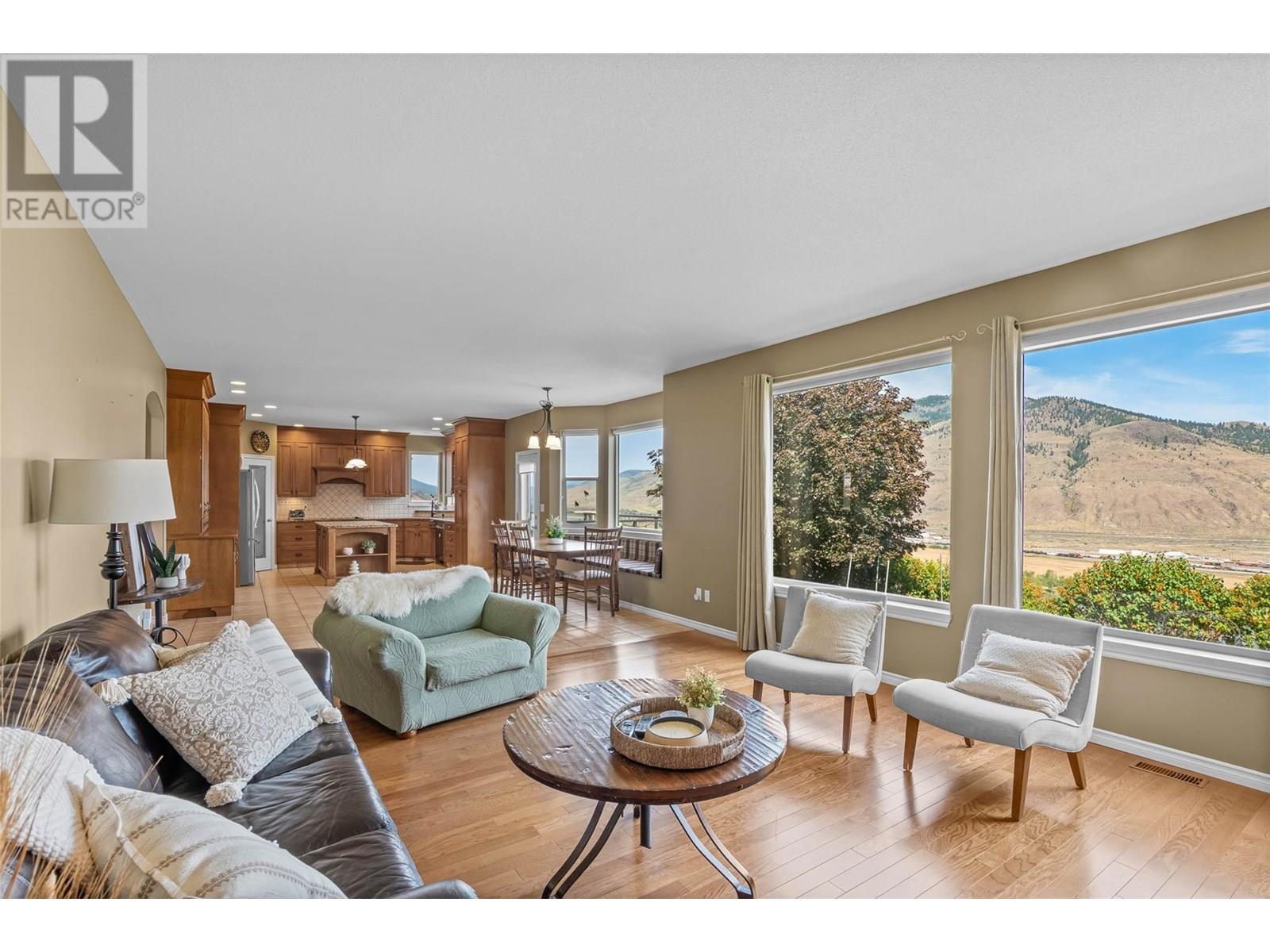 877 Quail Drive, Kamloops, British Columbia  V2B 8P2 - Photo 12 - 10351475