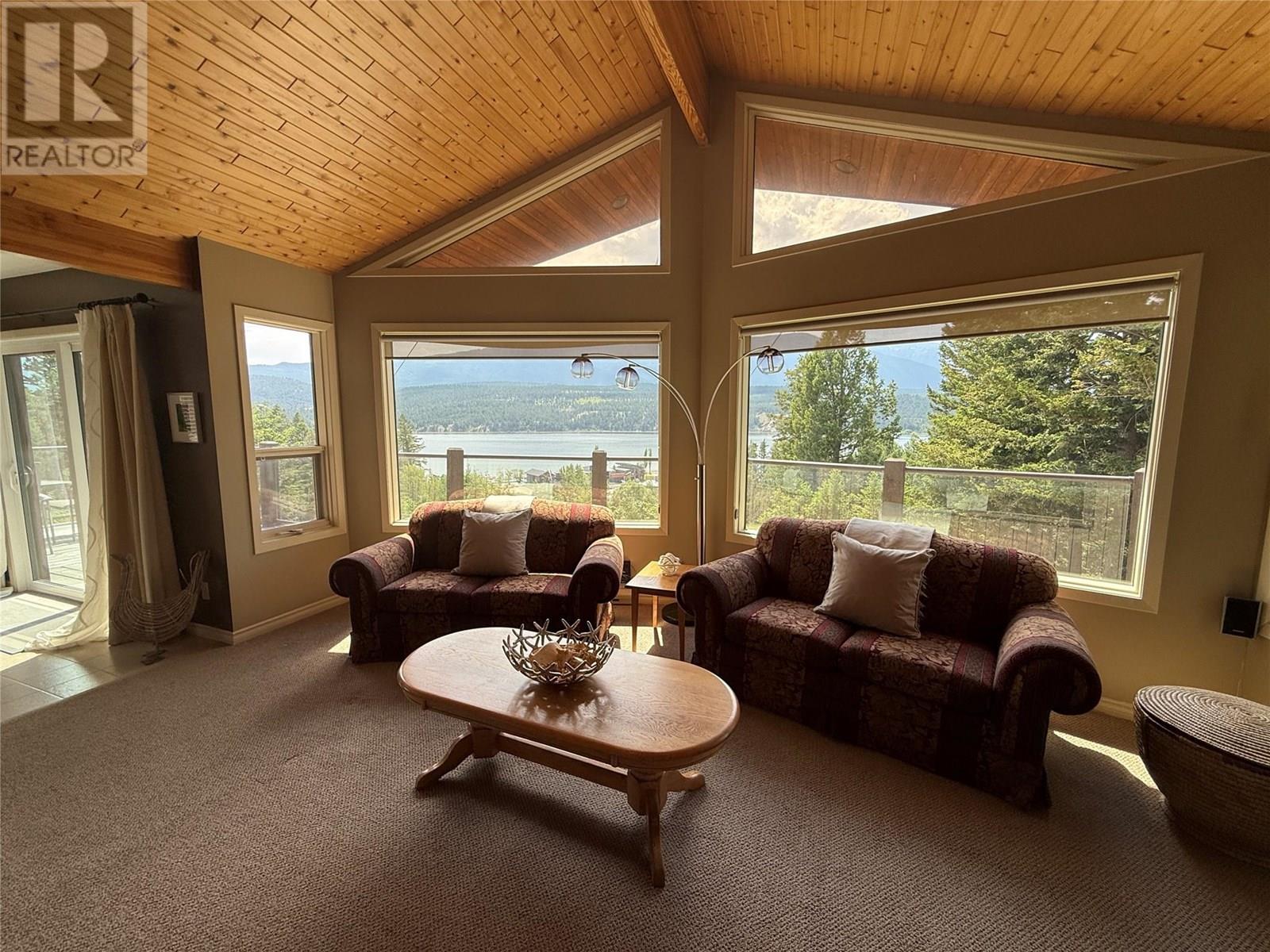 4721 Wilmai Road, Windermere, British Columbia  V0B 2L2 - Photo 3 - 10351782