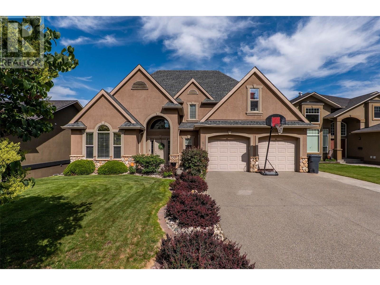 877 Quail Drive, Kamloops, British Columbia  V2B 8P2 - Photo 2 - 10351475