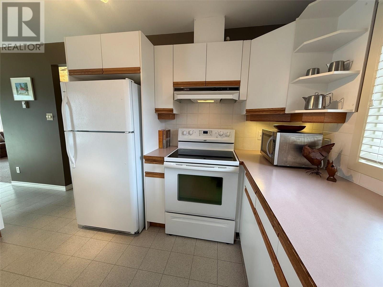 4721 Wilmai Road, Windermere, British Columbia  V0B 2L2 - Photo 11 - 10351782