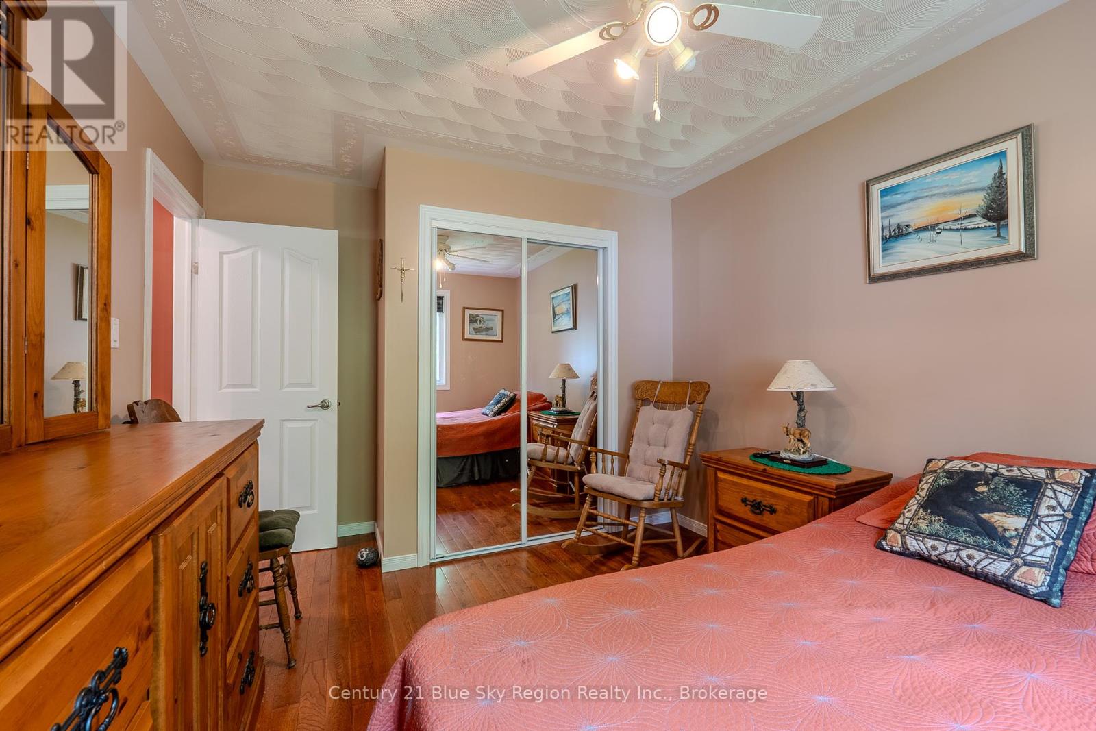 220 Hummel Line, Powassan, Ontario  P0H 2L0 - Photo 19 - X12210363