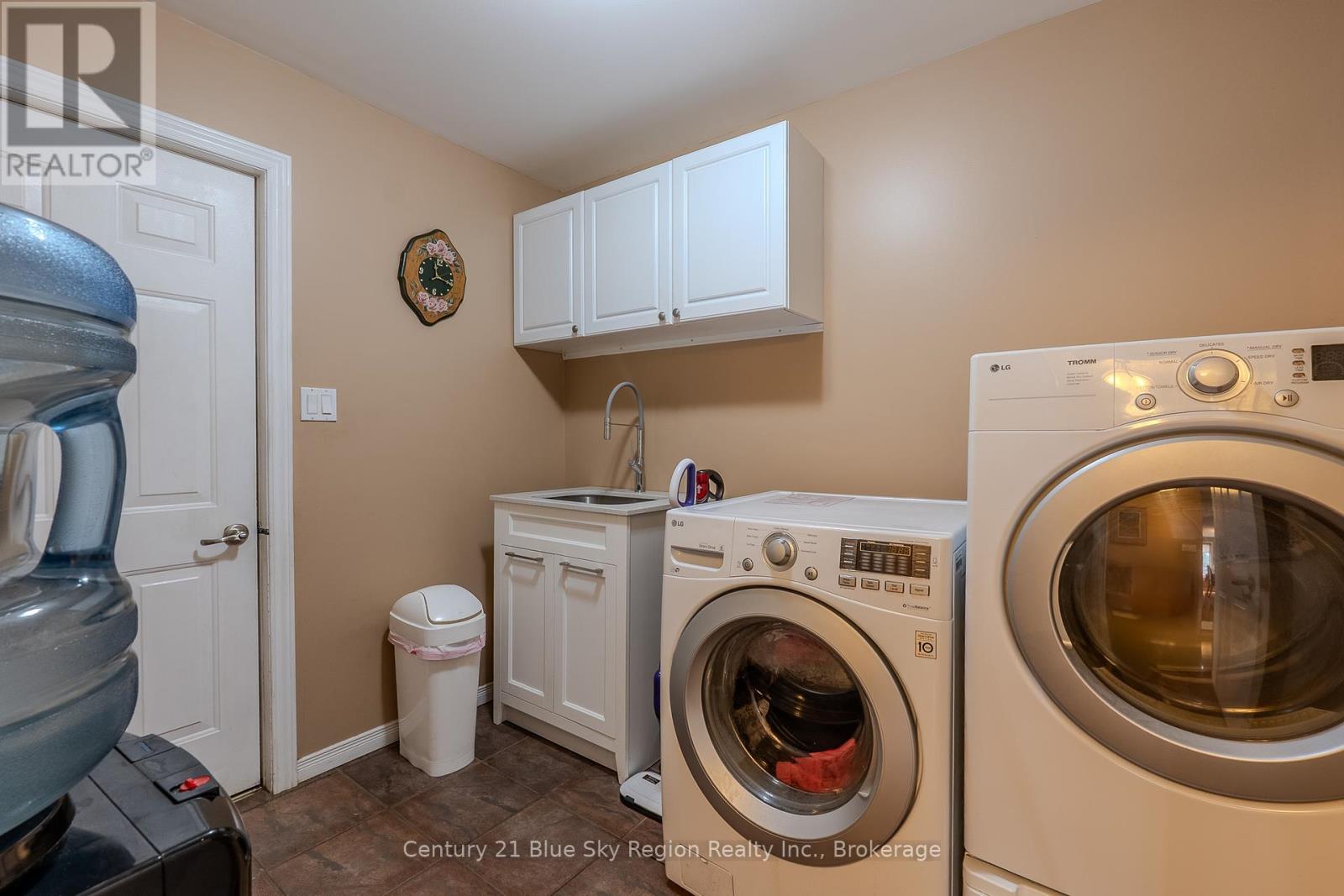 220 Hummel Line, Powassan, Ontario  P0H 2L0 - Photo 5 - X12210363