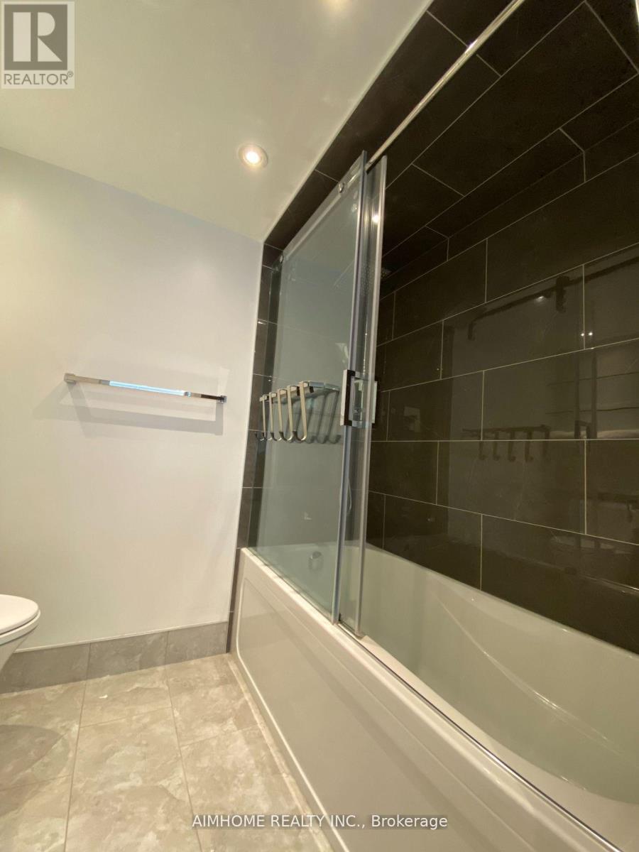1506 - 11 St Joseph Street, Toronto, Ontario  M5S 3A6 - Photo 4 - C12217437
