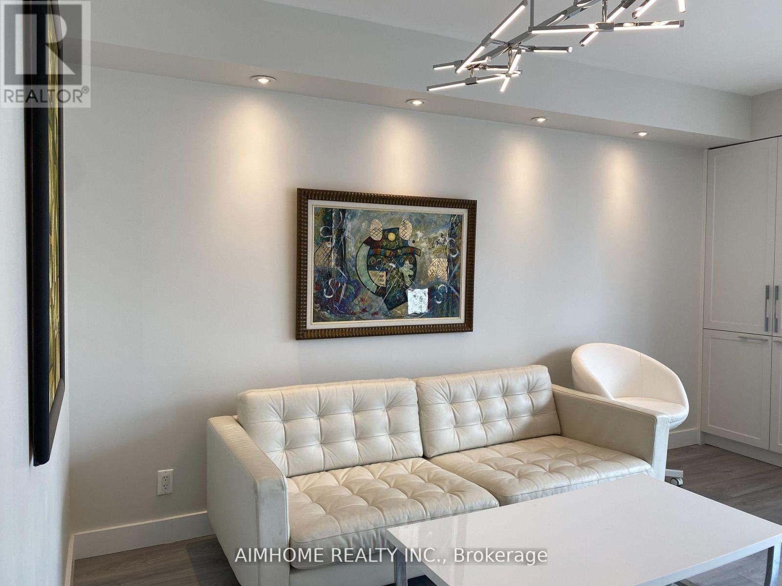 1506 - 11 St Joseph Street, Toronto, Ontario  M5S 3A6 - Photo 8 - C12217437