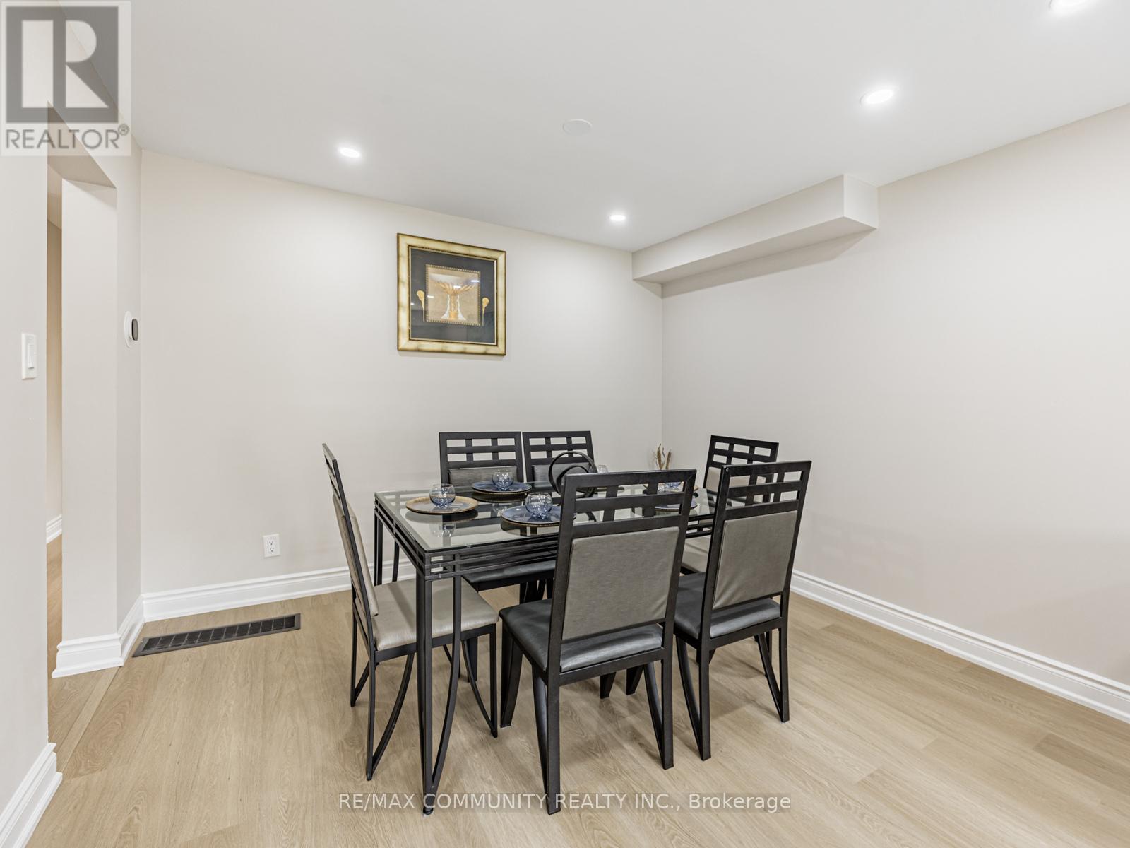 87 Lowry Square, Toronto, Ontario  M1B 1N7 - Photo 9 - E12217461