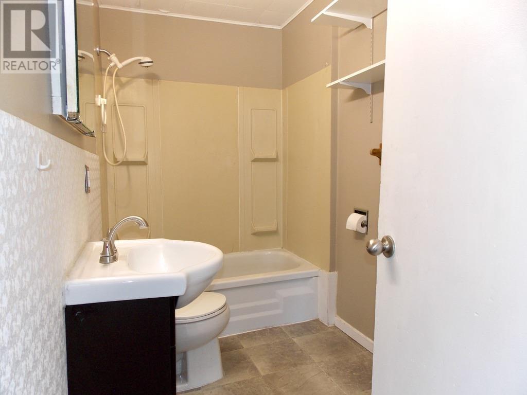 1152 N Second Avenue, Williams Lake, British Columbia  V2G 1X8 - Photo 10 - R3014910