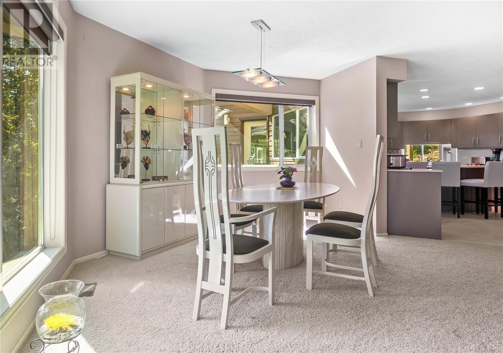 Property at 8152 Woodwyn Terr image 1