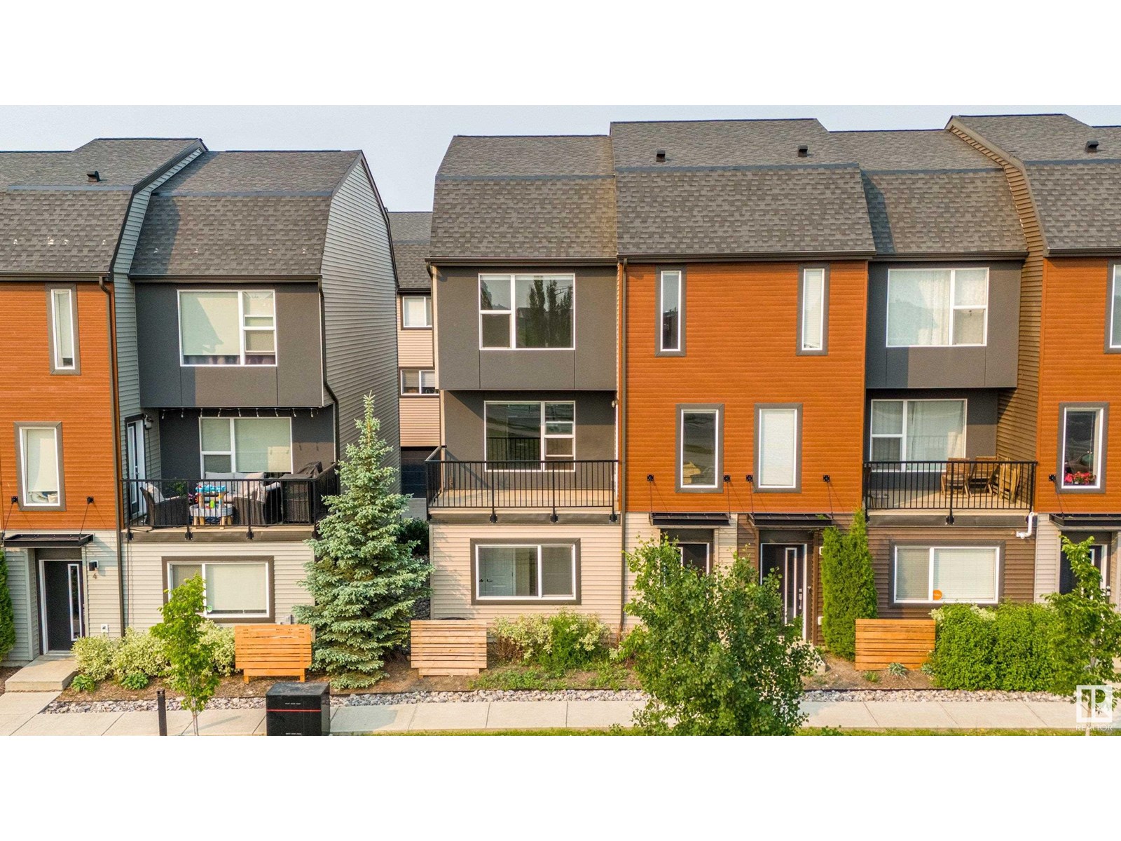 #3 1075 Rosenthal Bv Nw, Edmonton, Alberta  T5T 7G5 - Photo 2 - E4442085