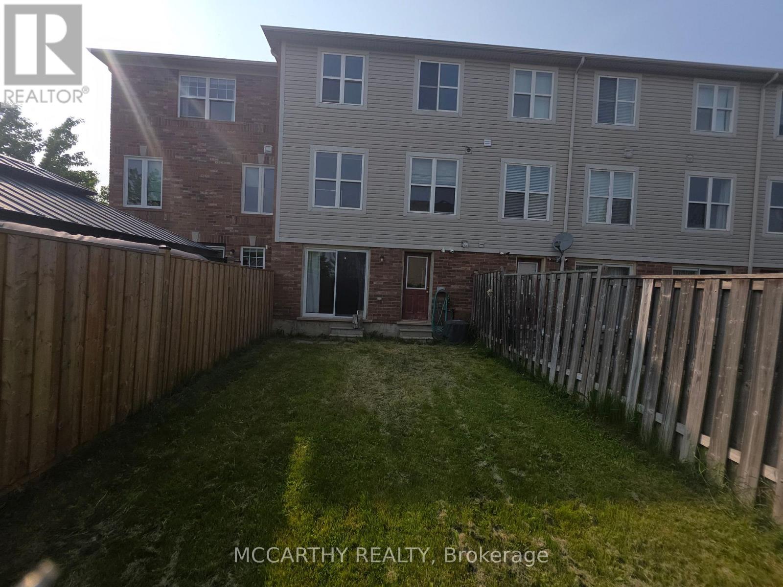 4 Seed House Lane, Halton Hills, Ontario  L7G 6K3 - Photo 5 - W12151811