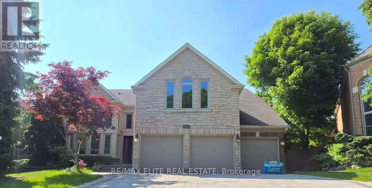 943 PORTMINSTER COURT, Newmarket, Ontario
