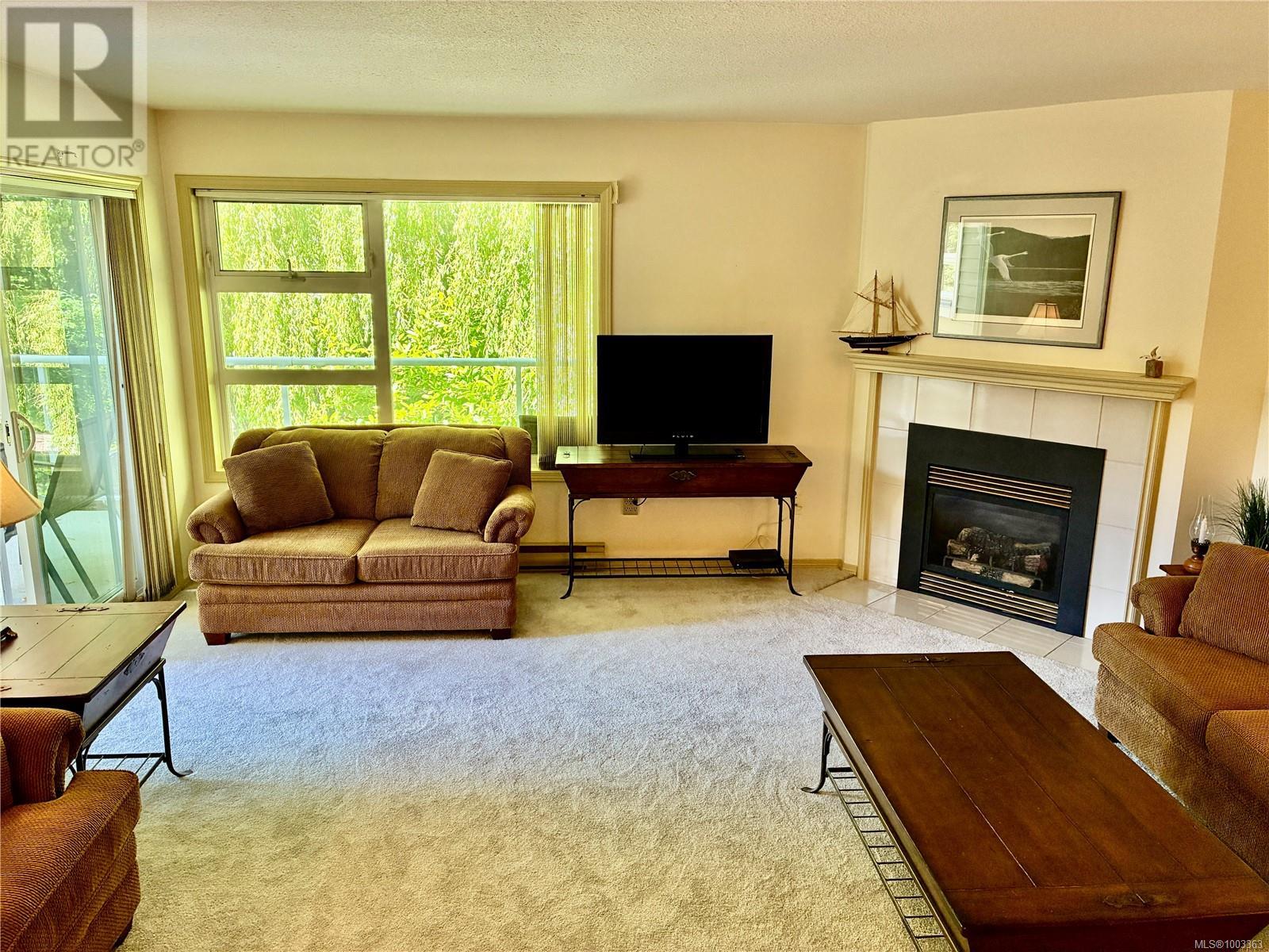 305 137 Port Augusta St, Comox, British Columbia  V9M 3N8 - Photo 10 - 1003363