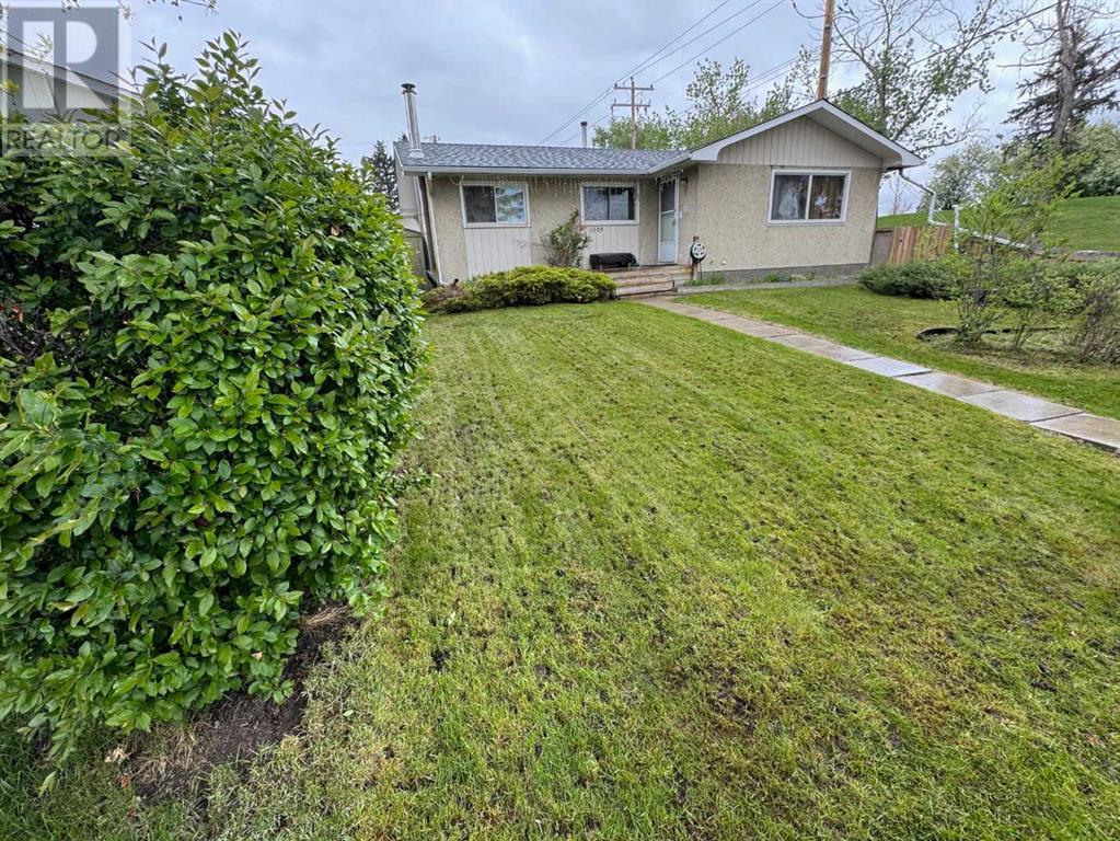 Property at 1003 34 Street SE image 1
