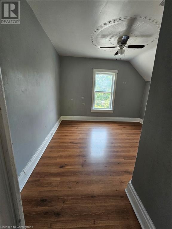56 Cameron Street N, Kitchener, Ontario  N2H 3A3 - Photo 4 - 40740865