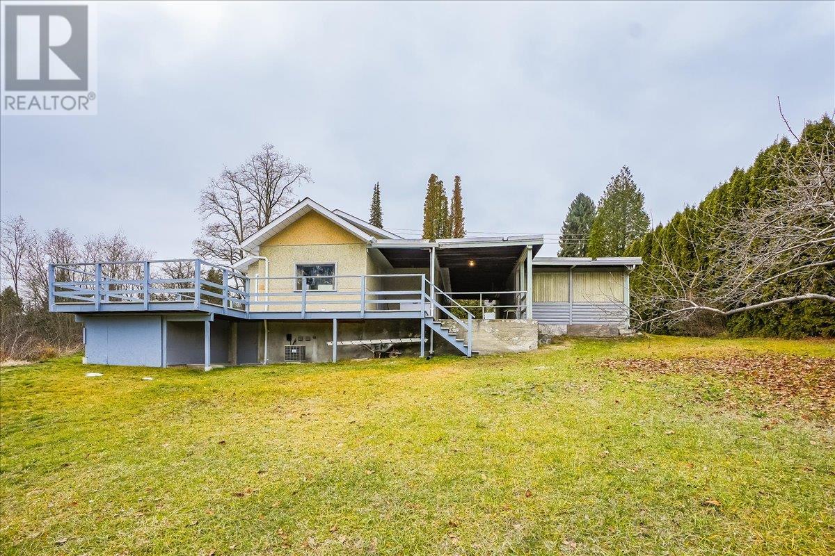 3601 3rd Avenue, Castlegar, British Columbia  V1N 2R7 - Photo 4 - 10352032