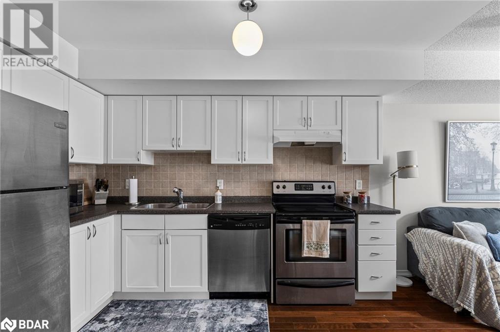 15 Cheltenham Road Unit# 1, Barrie, Ontario  L4M 0E7 - Photo 6 - 40740616
