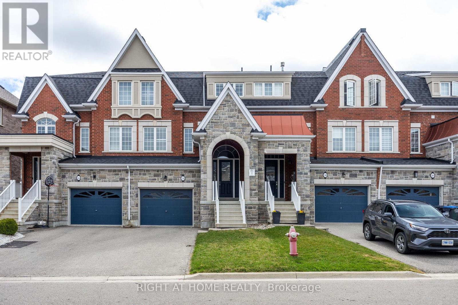 Property at 36 MEADOWCREEK ROAD image 1