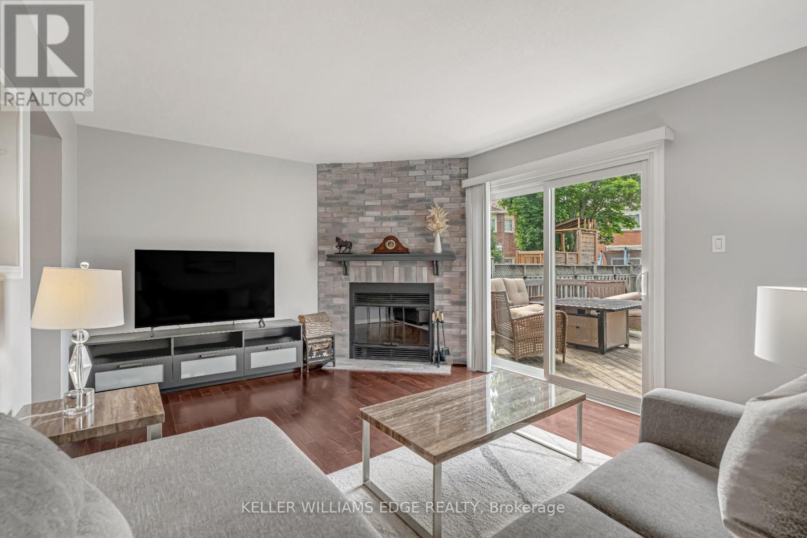 15 Smith Drive, Halton Hills (Georgetown), Ontario  L7G 5K7 - Photo 13 - W12217434