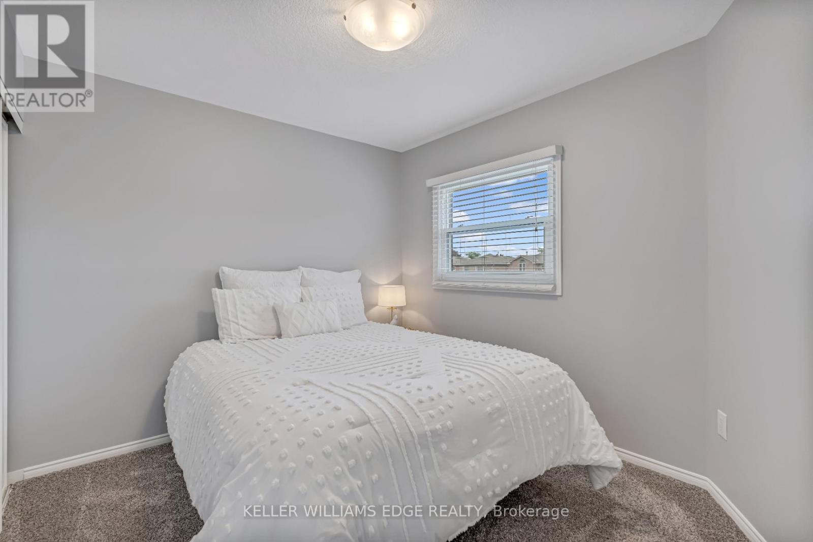 15 Smith Drive, Halton Hills (Georgetown), Ontario  L7G 5K7 - Photo 18 - W12217434
