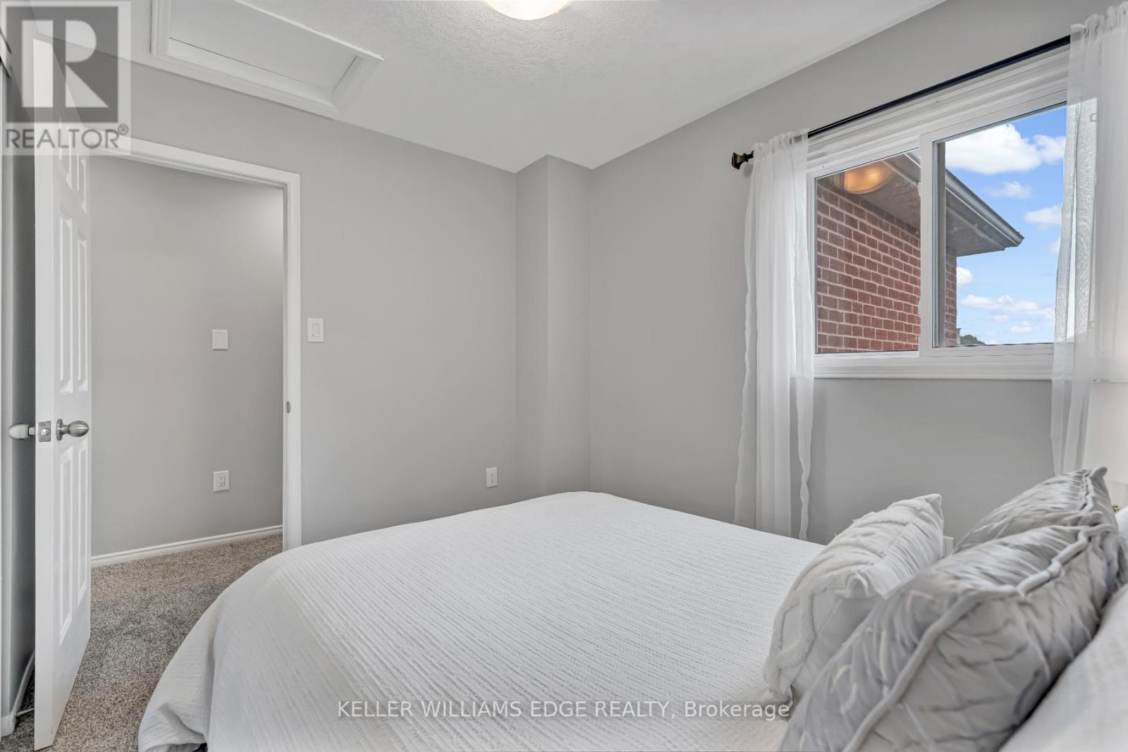 15 Smith Drive, Halton Hills (Georgetown), Ontario  L7G 5K7 - Photo 20 - W12217434
