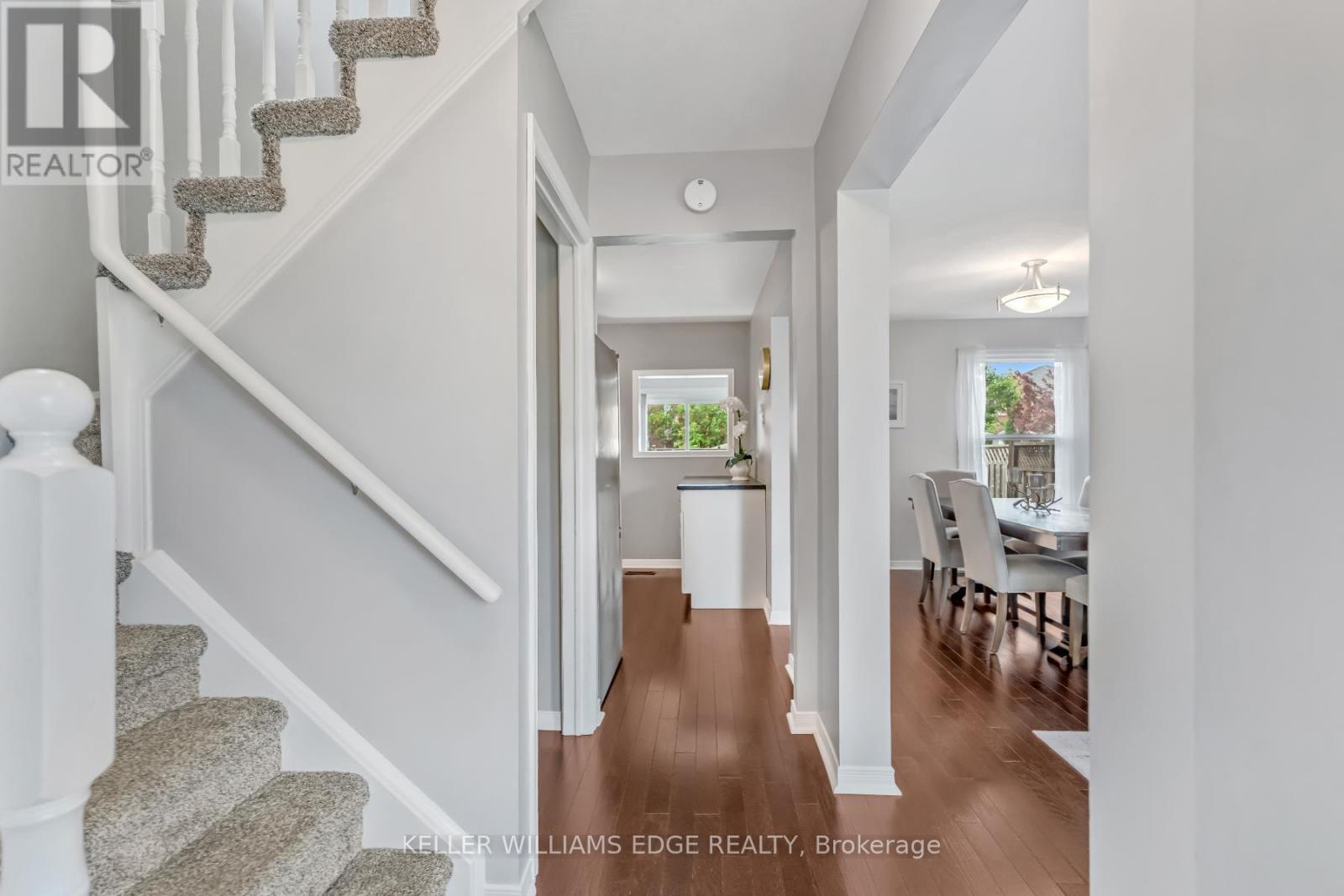 15 Smith Drive, Halton Hills (Georgetown), Ontario  L7G 5K7 - Photo 4 - W12217434