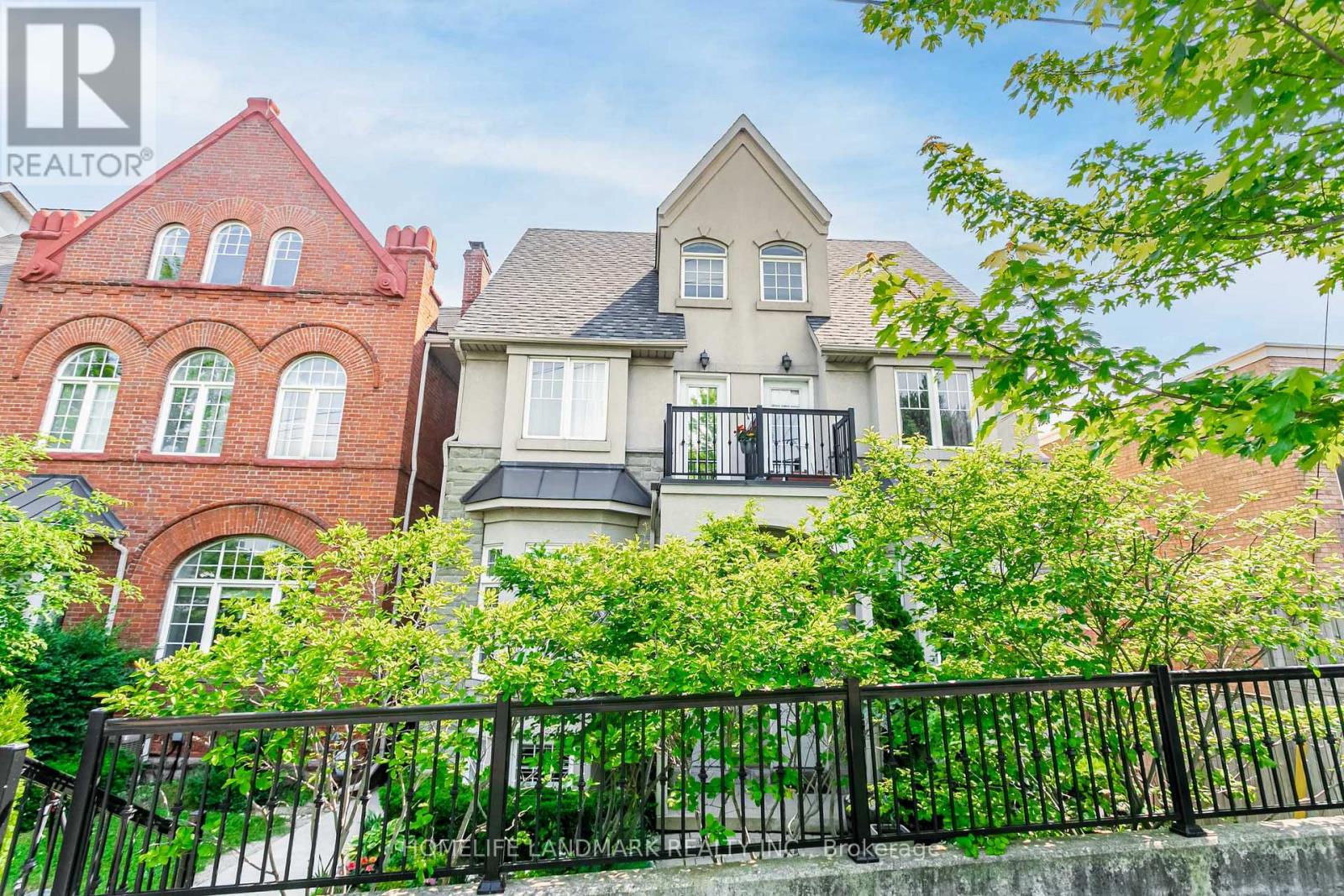 523B ROYAL YORK ROAD, Toronto, Ontario