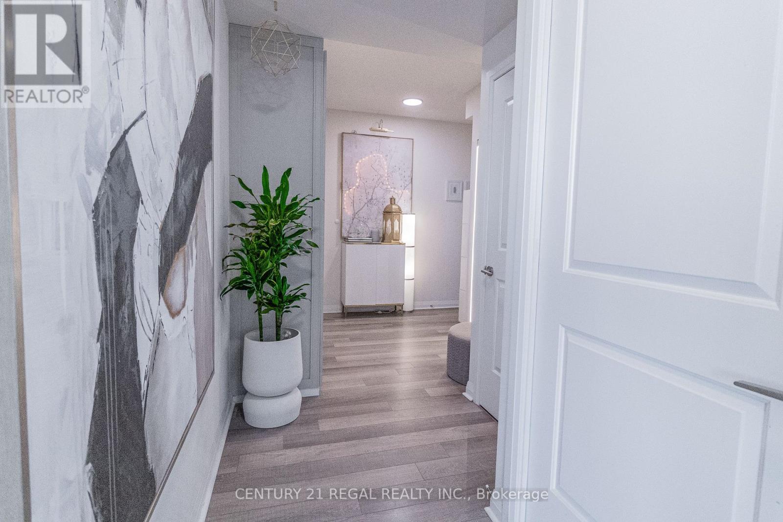 2307 - 5025 Four Springs Avenue, Mississauga (Hurontario), Ontario  L5R 0G5 - Photo 4 - W12217462