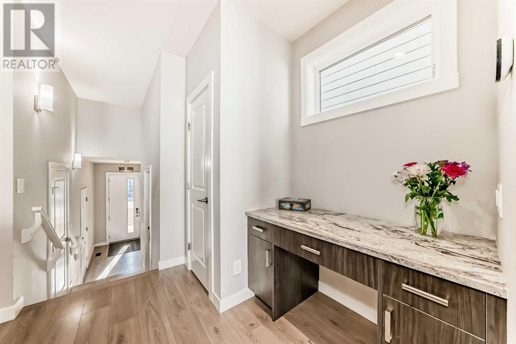 47 Cranbrook Gardens Se, Calgary, Alberta  T3M 2X5 - Photo 9 - A2205180