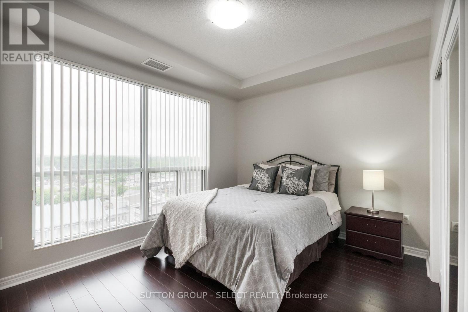 806 - 330 Ridout Street N, London East (East K), Ontario  N6C 3Z3 - Photo 24 - X12217486