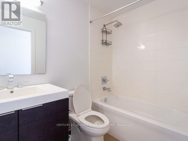 3704 - 318 Richmond Street W, Toronto (Waterfront Communities), Ontario  M5V 0B4 - Photo 11 - C12217163