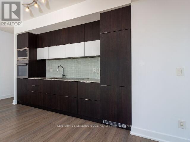 3704 - 318 Richmond Street W, Toronto (Waterfront Communities), Ontario  M5V 0B4 - Photo 3 - C12217163