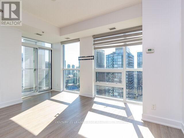 3704 - 318 Richmond Street W, Toronto (Waterfront Communities), Ontario  M5V 0B4 - Photo 40 - C12217163